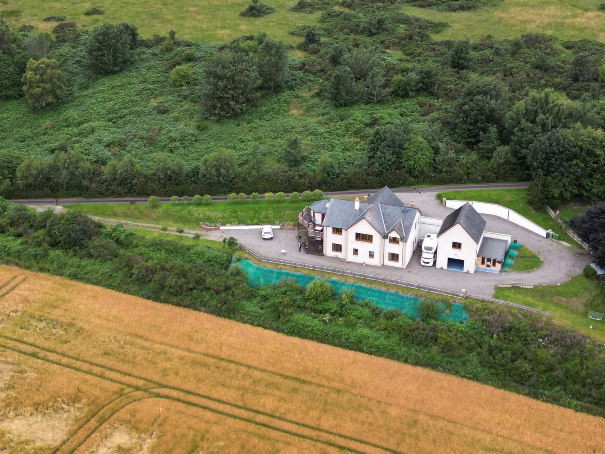 Doura Lodge Инвернес Екстериор снимка